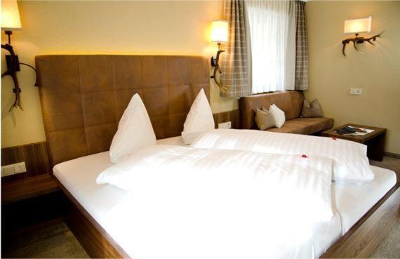 Hotel Garni Caroline อิสชเกิล ภายนอก รูปภาพ