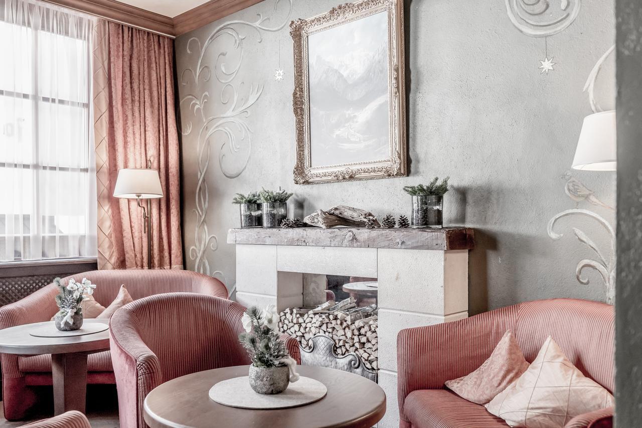 Hotel Garni Caroline อิสชเกิล ภายนอก รูปภาพ