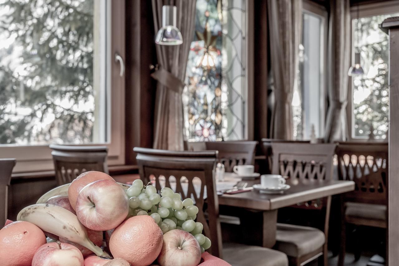 Hotel Garni Caroline อิสชเกิล ภายนอก รูปภาพ