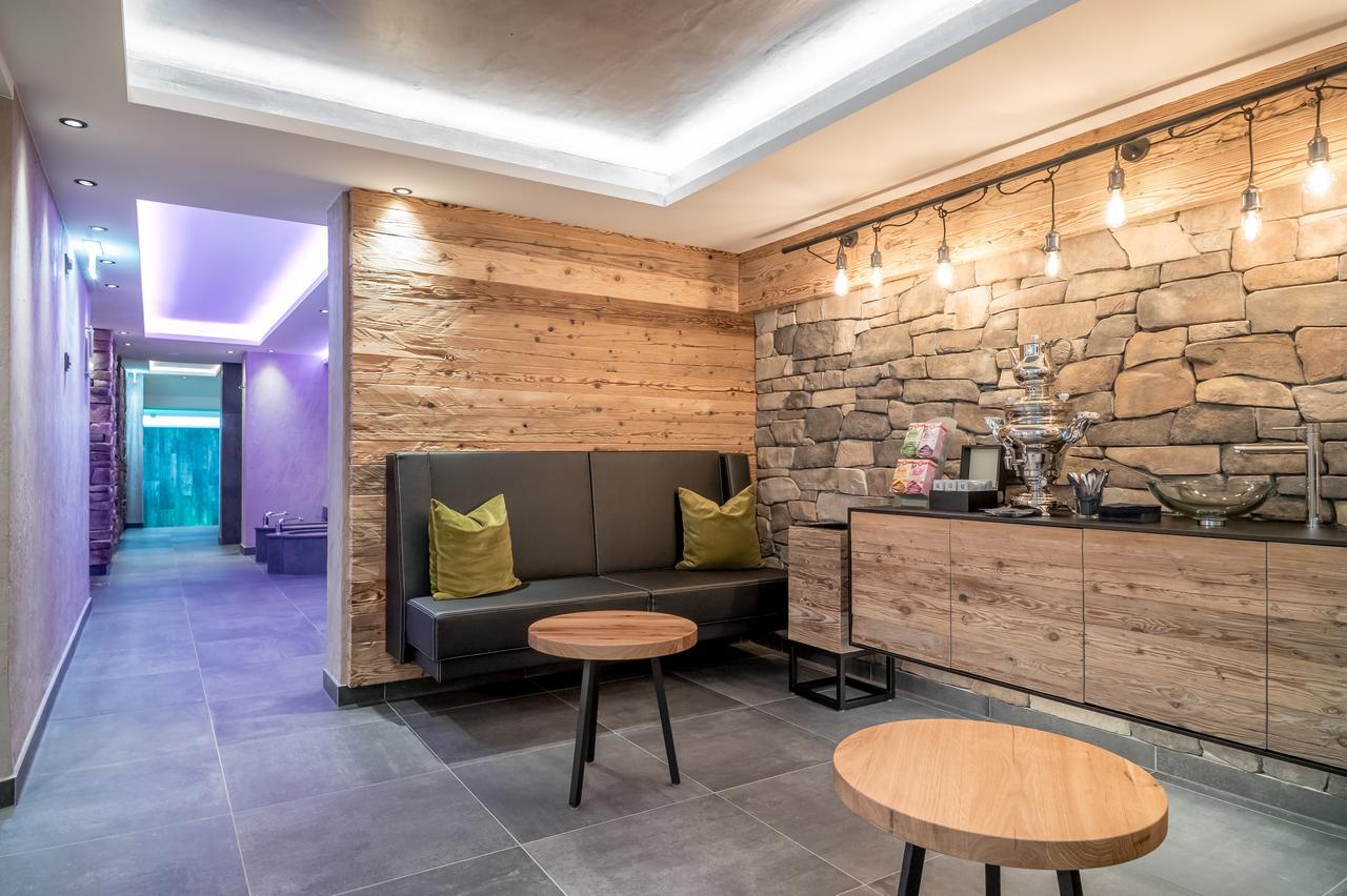 Hotel Garni Caroline อิสชเกิล ภายนอก รูปภาพ